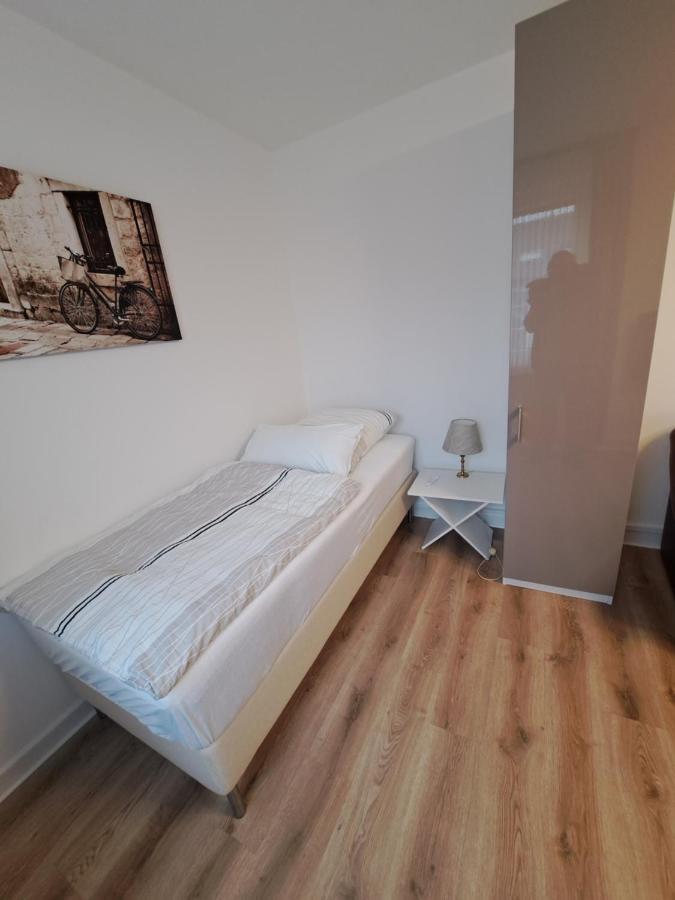Muttis Apartment Мьонхенгладбах Екстериор снимка