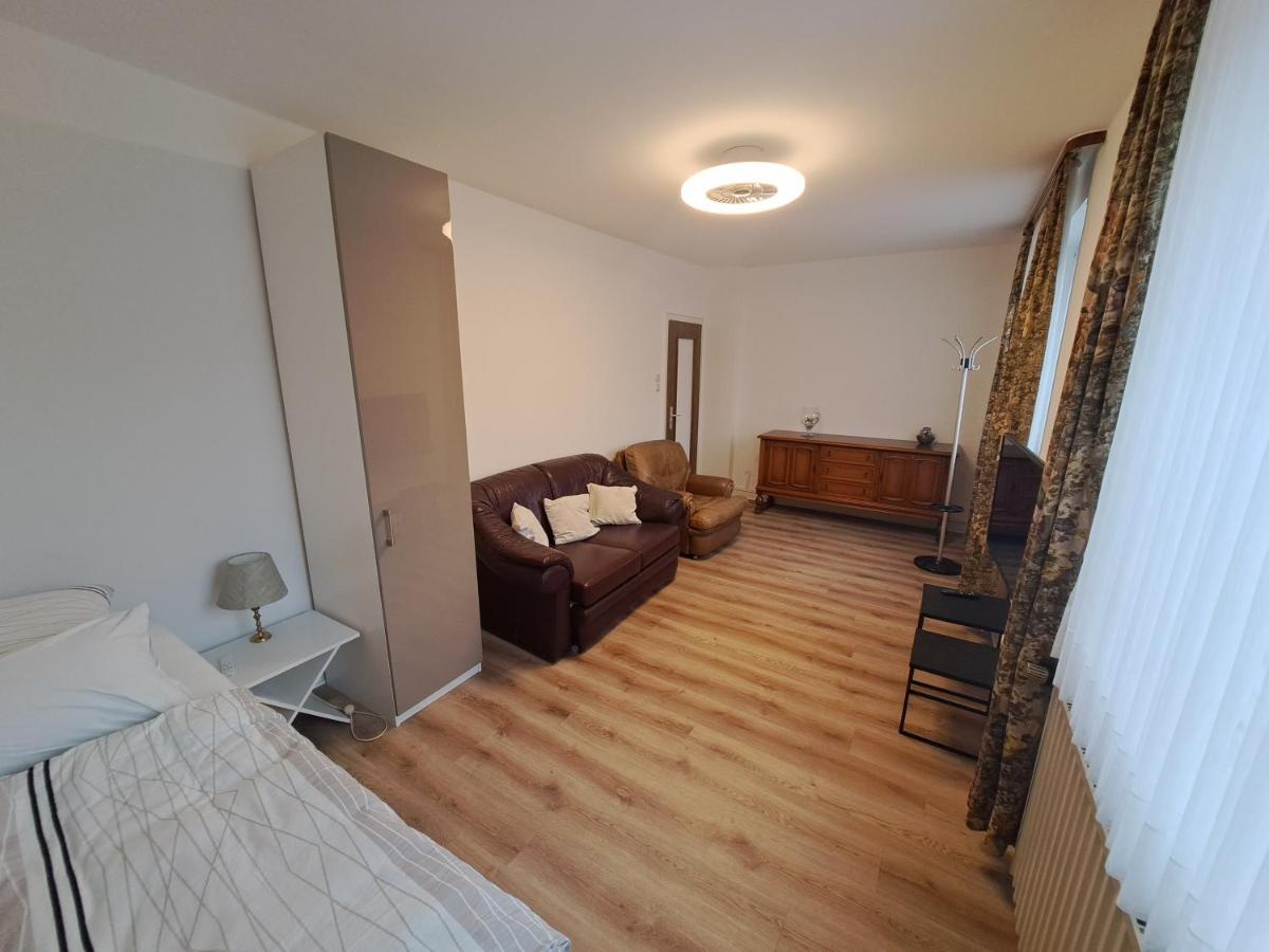Muttis Apartment Мьонхенгладбах Екстериор снимка