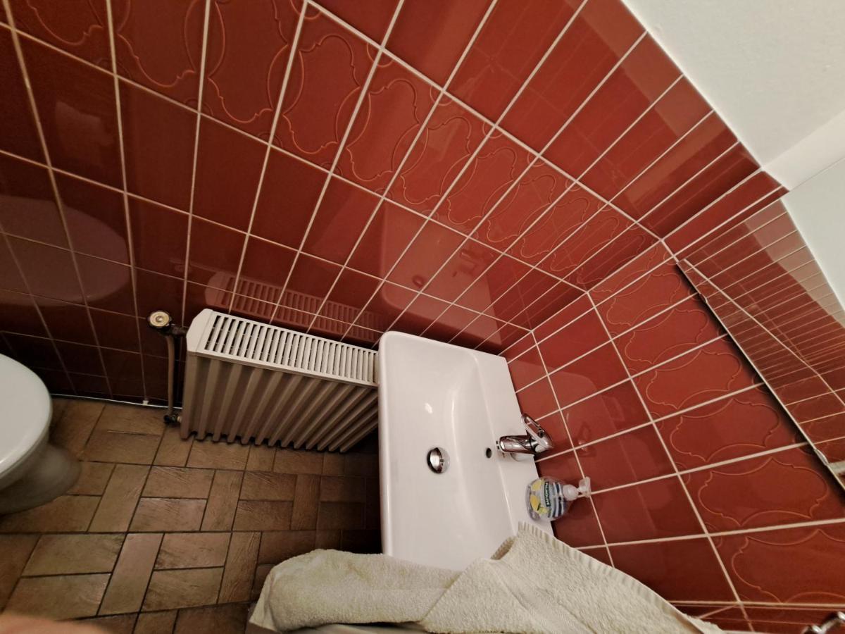 Muttis Apartment Мьонхенгладбах Екстериор снимка